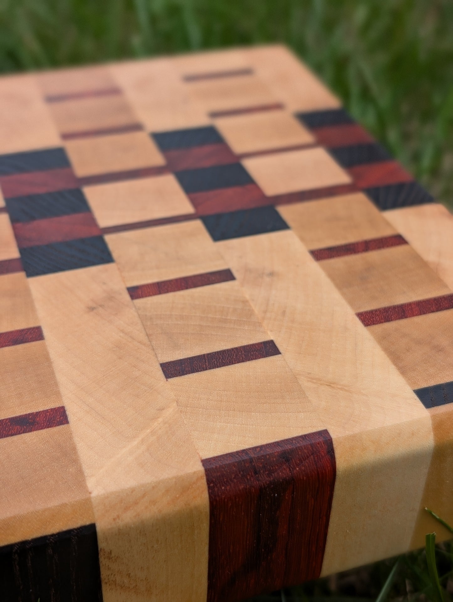 End Grain Board / Planche en bois debout