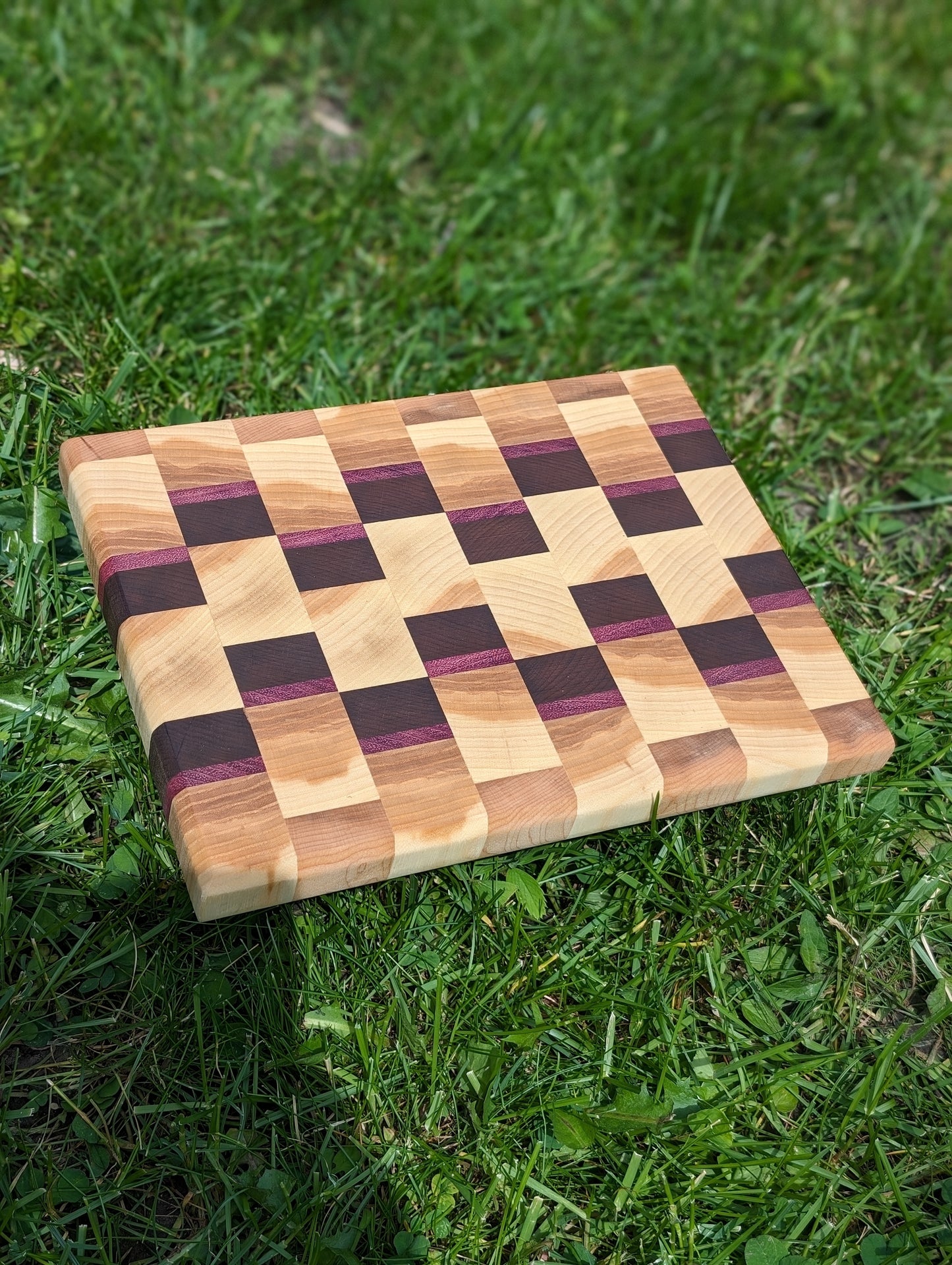 Petite planche en bois debout / Small End Grain Cutting Board