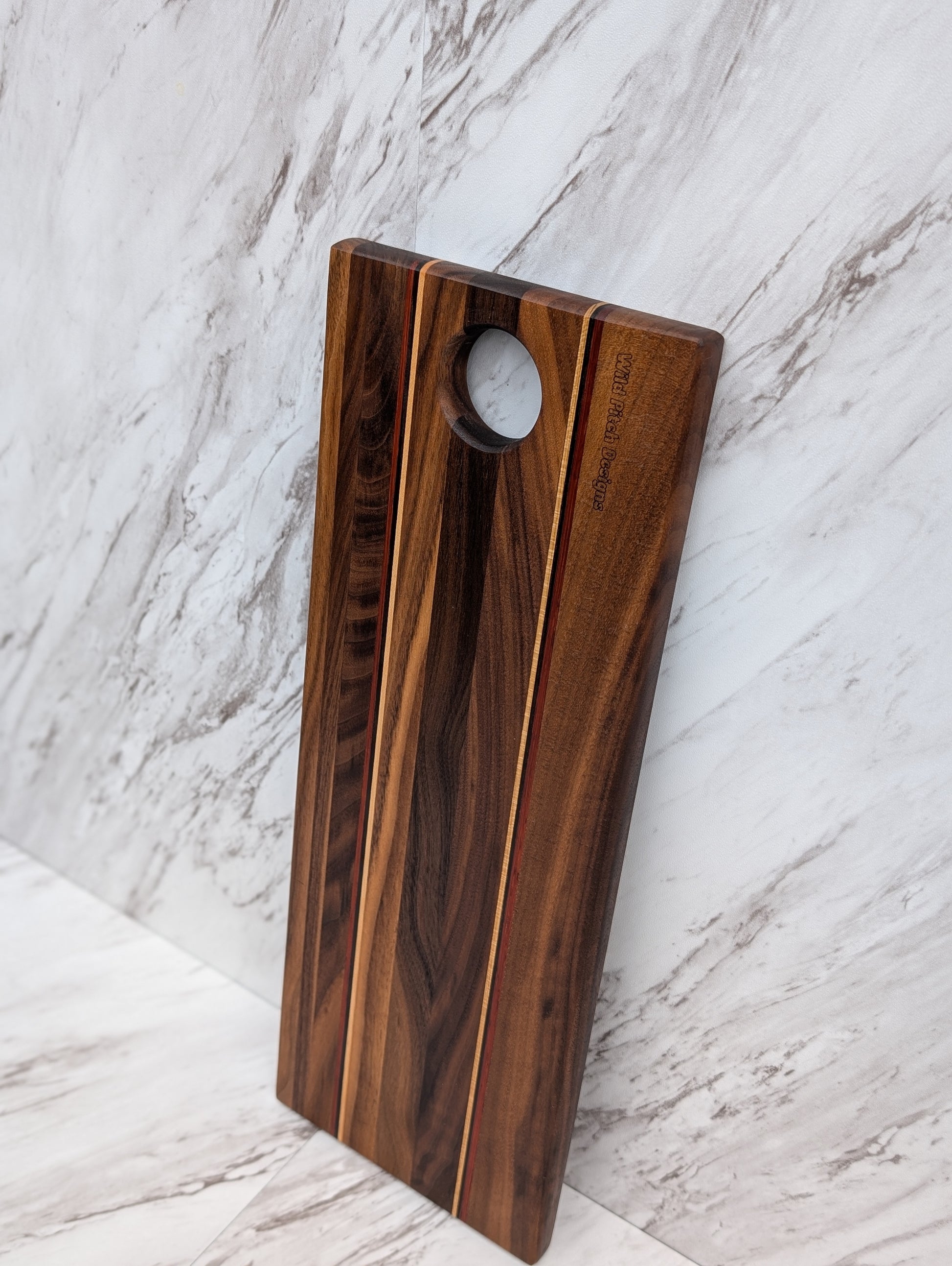 Walnut Charcuterie-Cutting Boards / Planches à charcuterie-découper en noyer