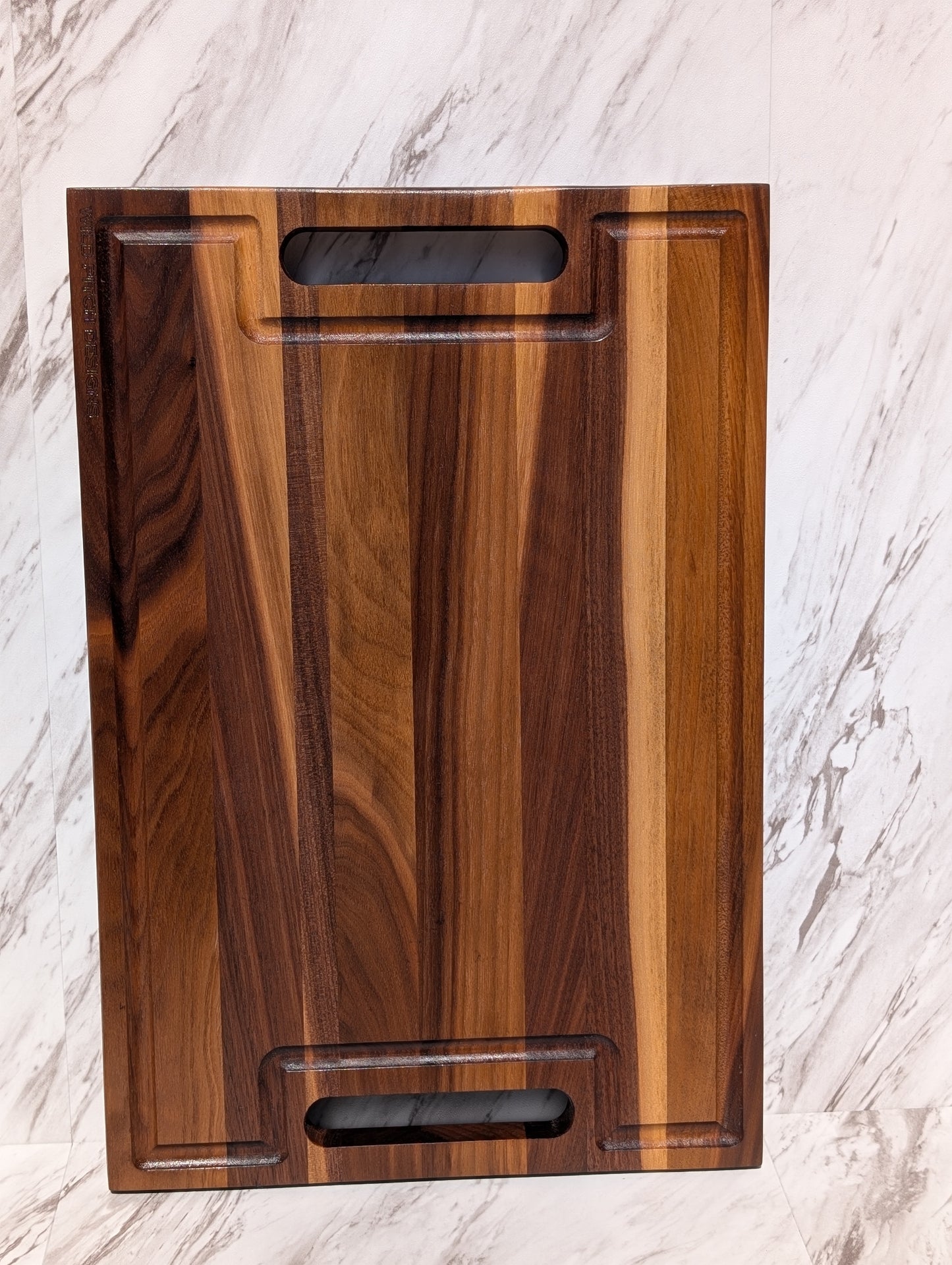 Planche à découper en noyer / Walnut Cutting Board
