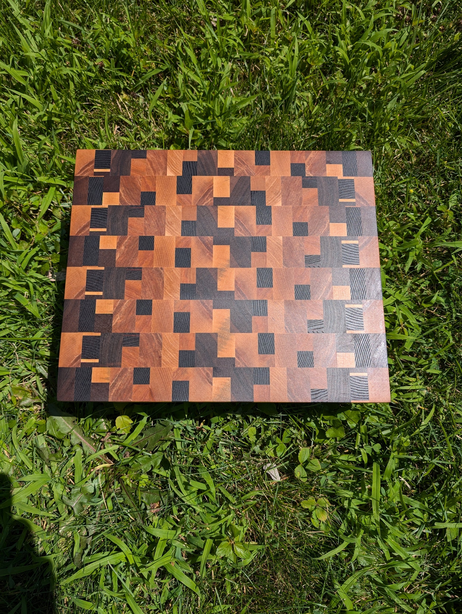 End Grain Board / Planche en bois debout