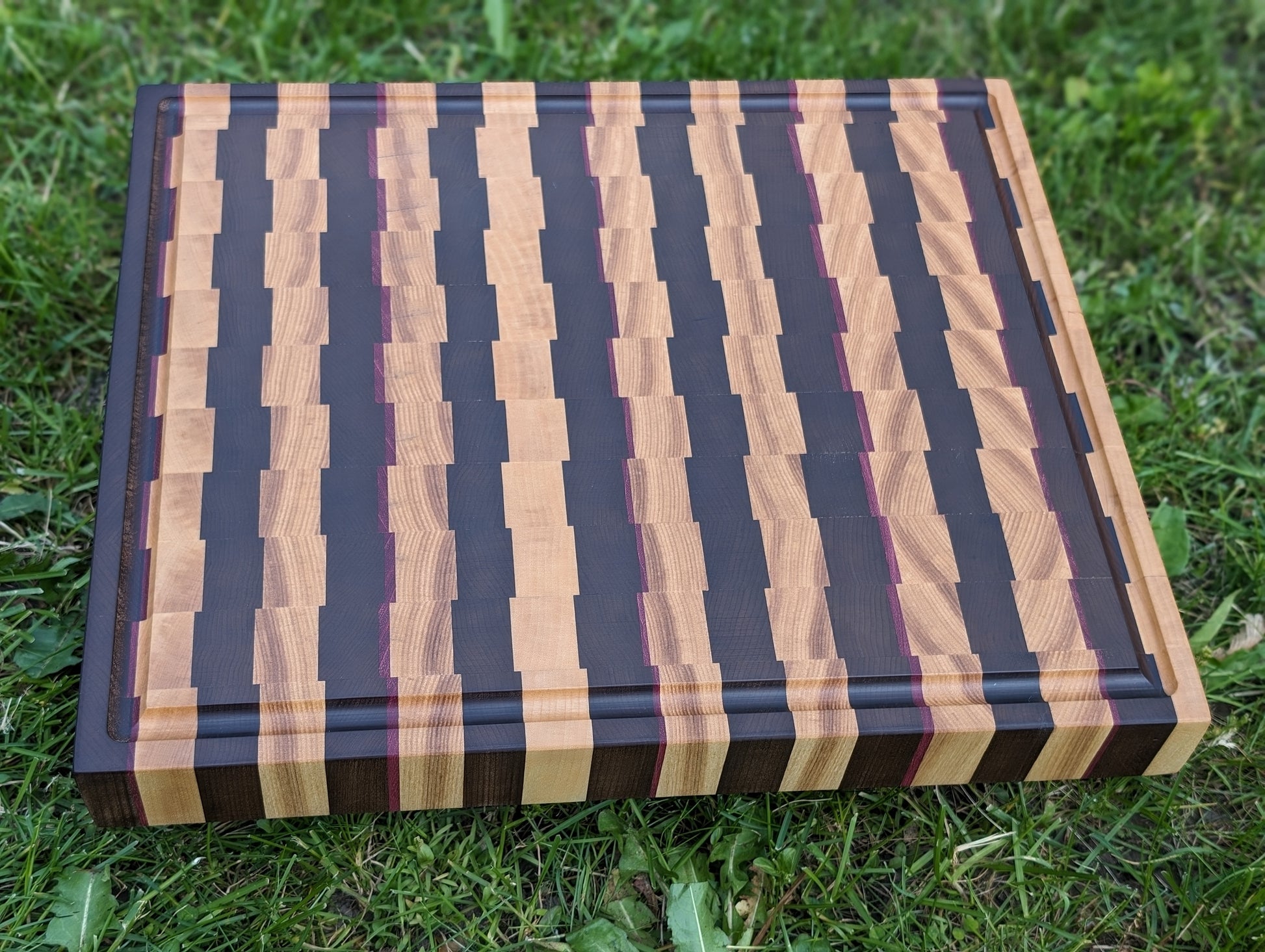 Planche à découper en bois debout / End Grain Cutting Board