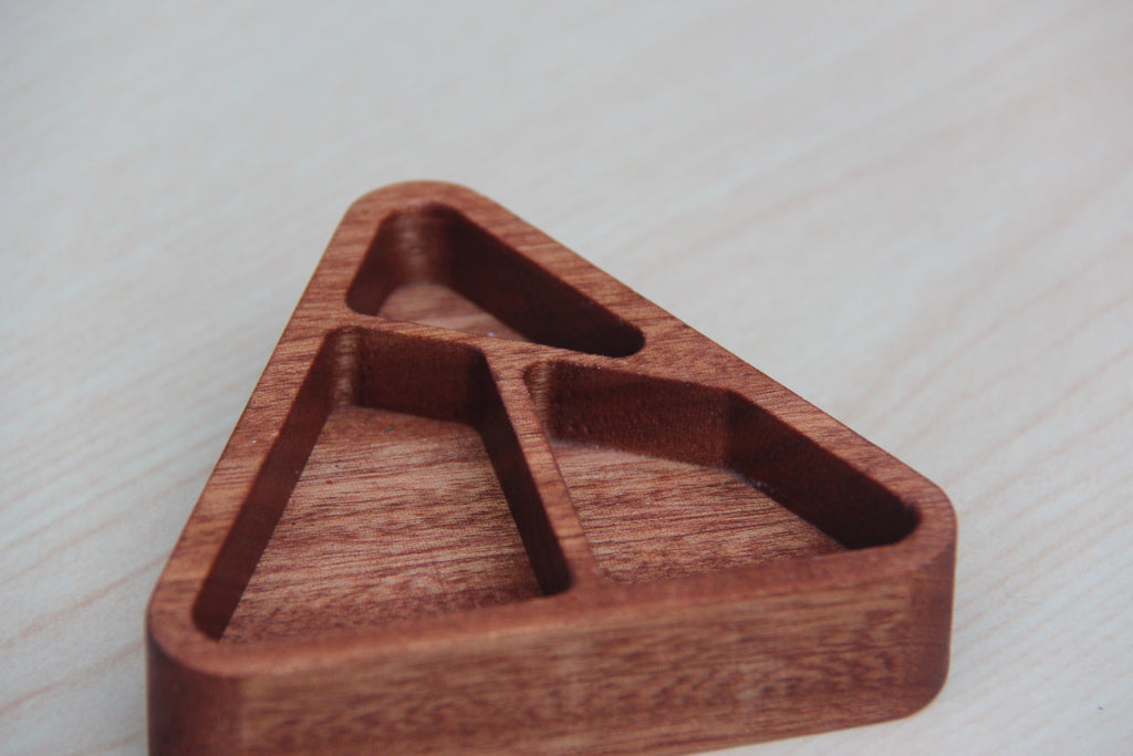 Plateau à bijoux en acajou africain / African Mahogany Jewelry Tray