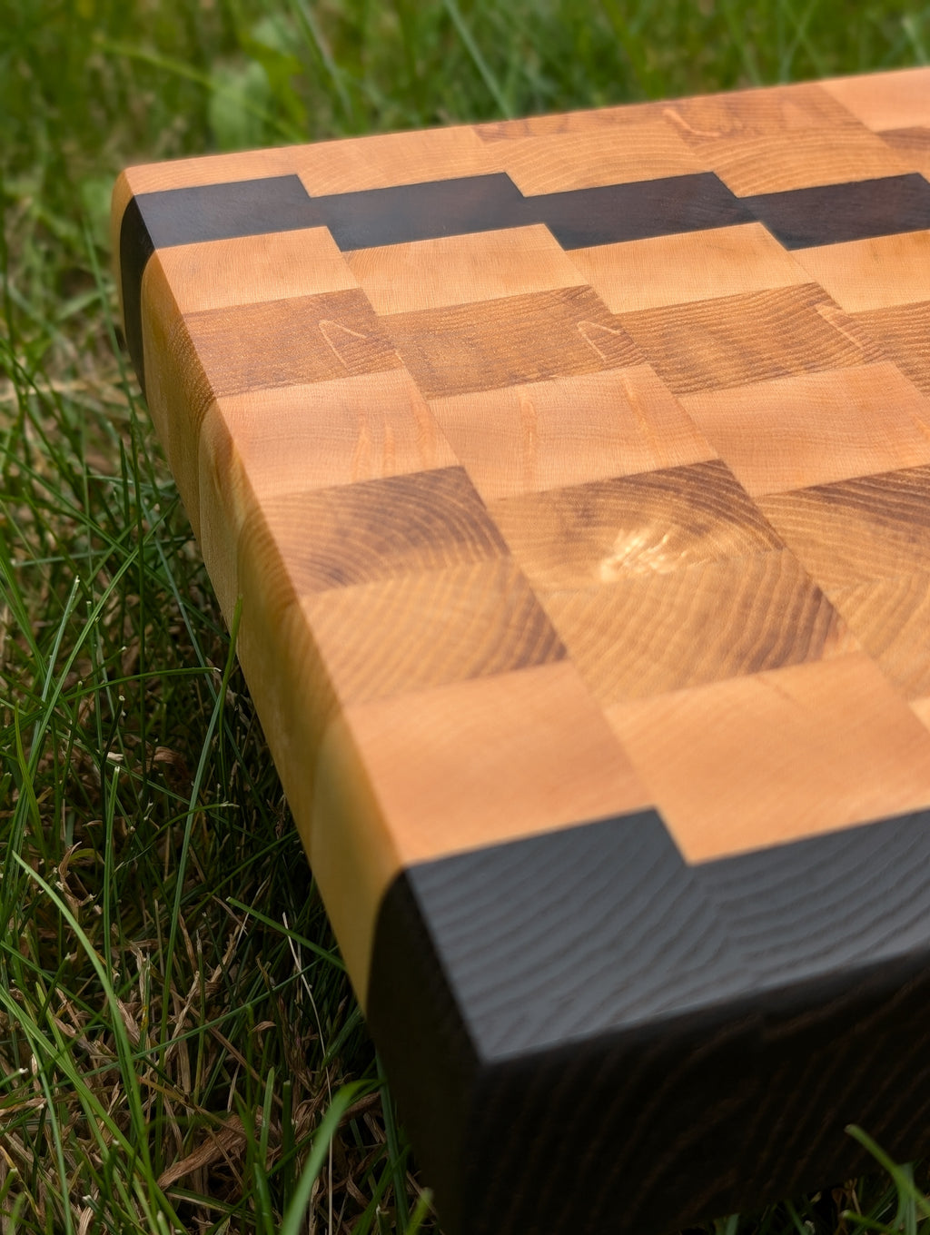 End Grain Board / Planche en bois debout