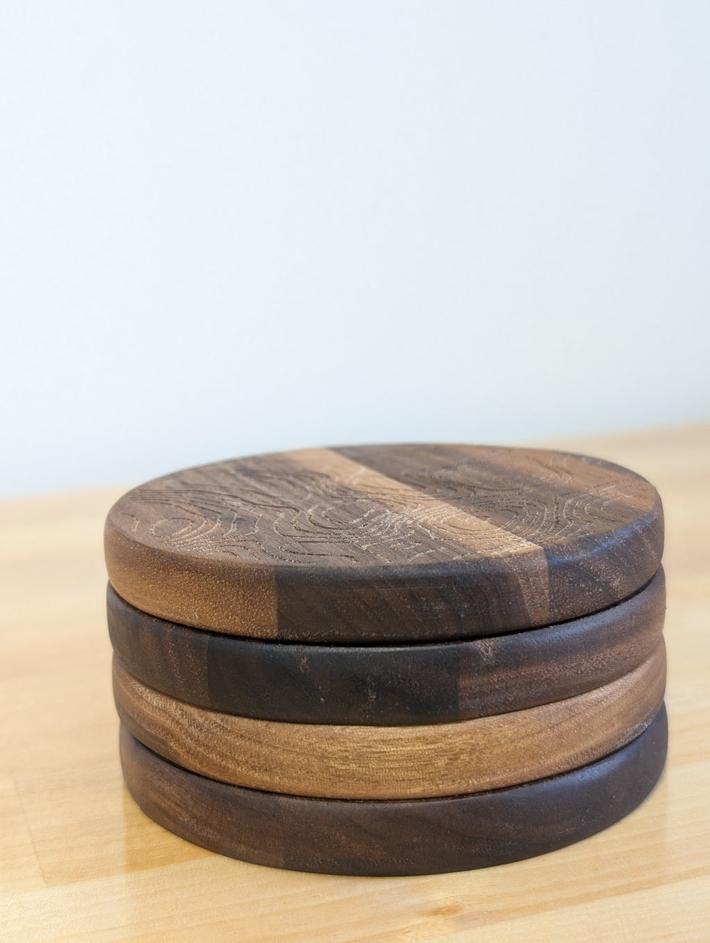 Topographic Walnut Coasters / Sous-verres topographiques en noyer