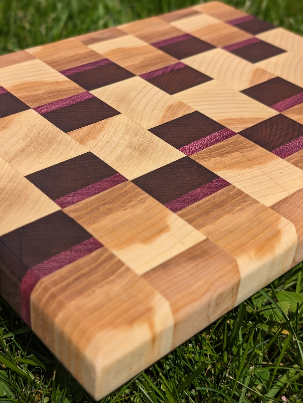 Petite planche en bois debout / Small End Grain Cutting Board