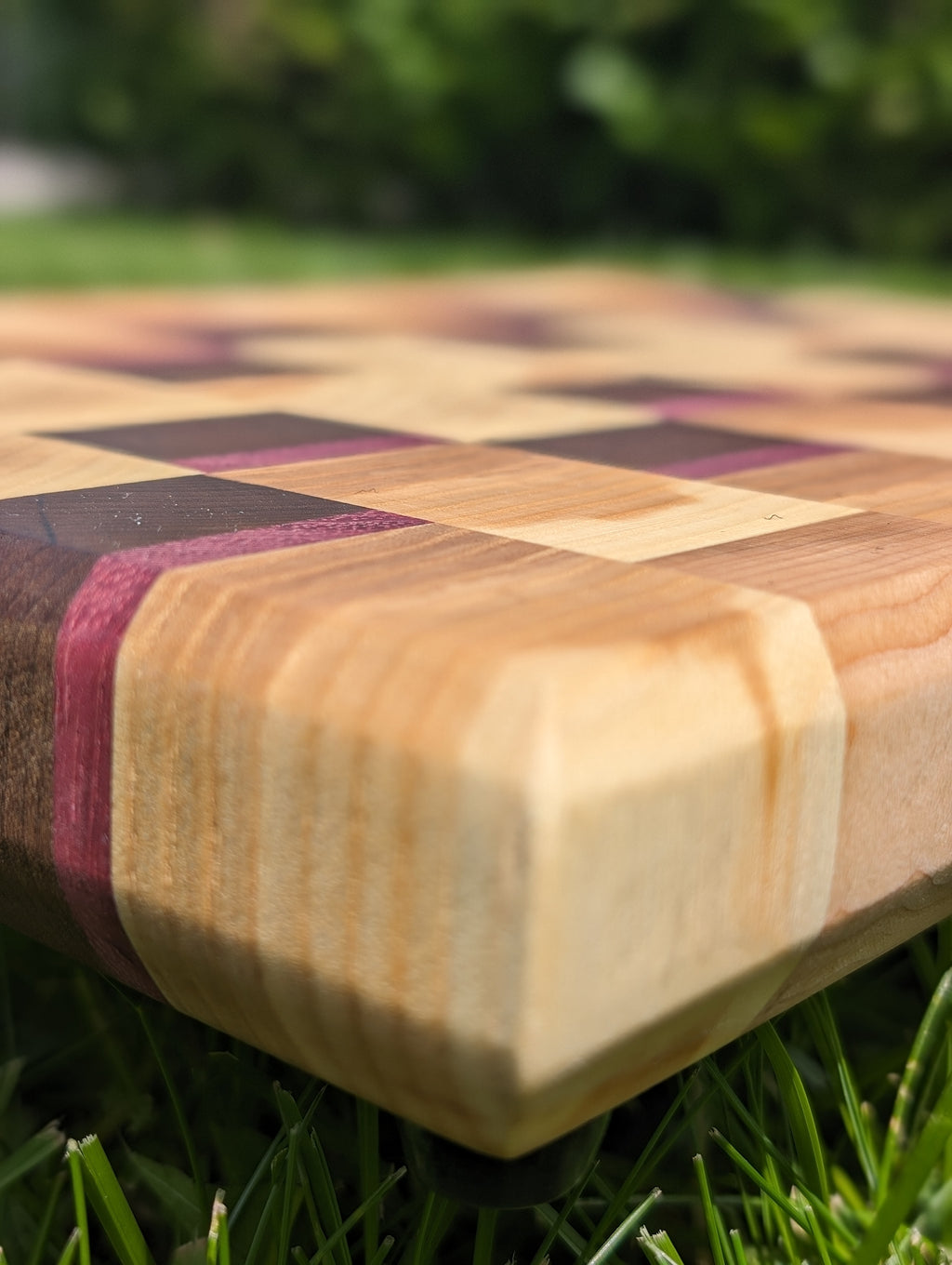 Petite planche en bois debout / Small End Grain Cutting Board