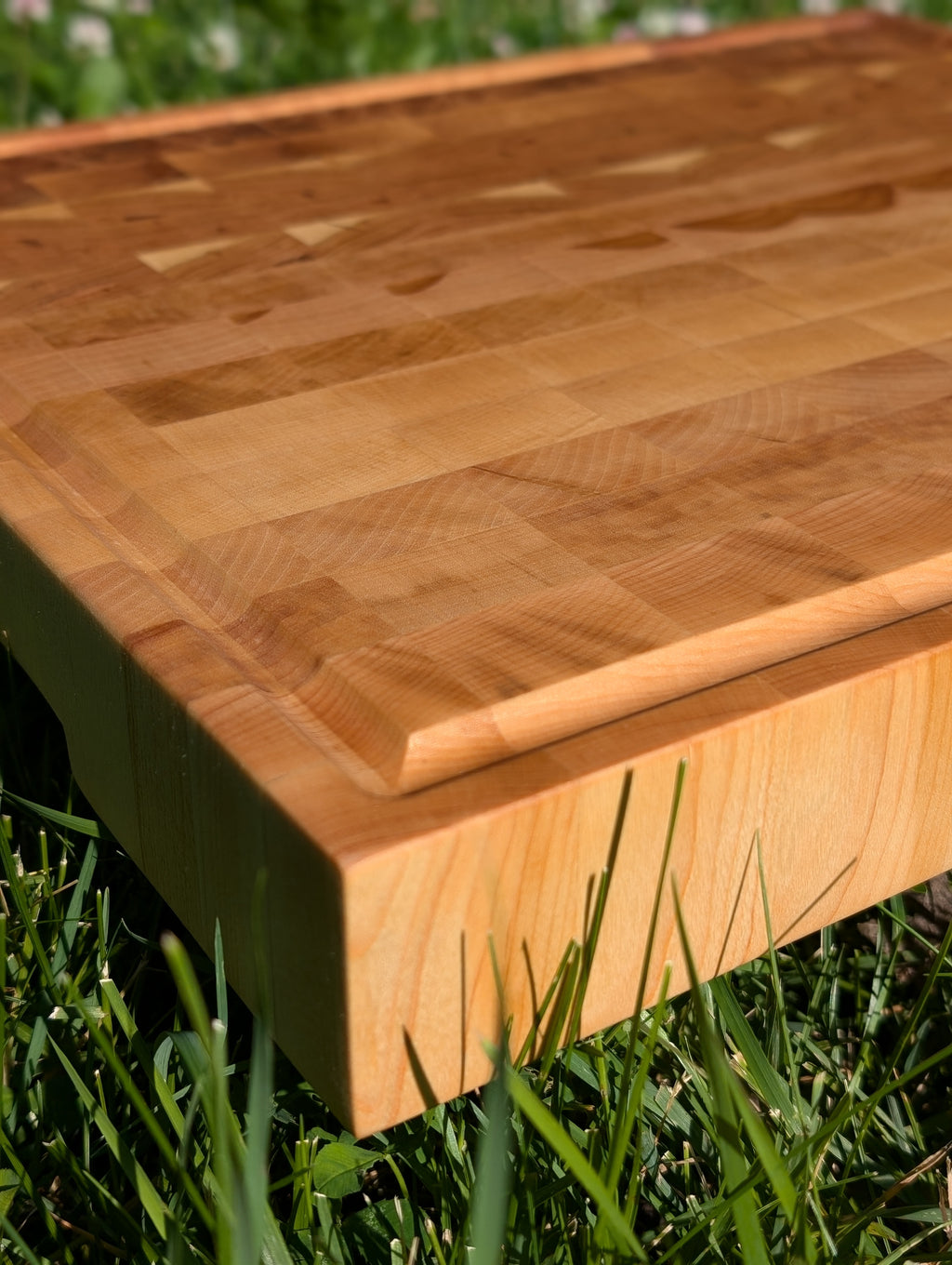 End Grain Cutting Board / Planche en bois debout
