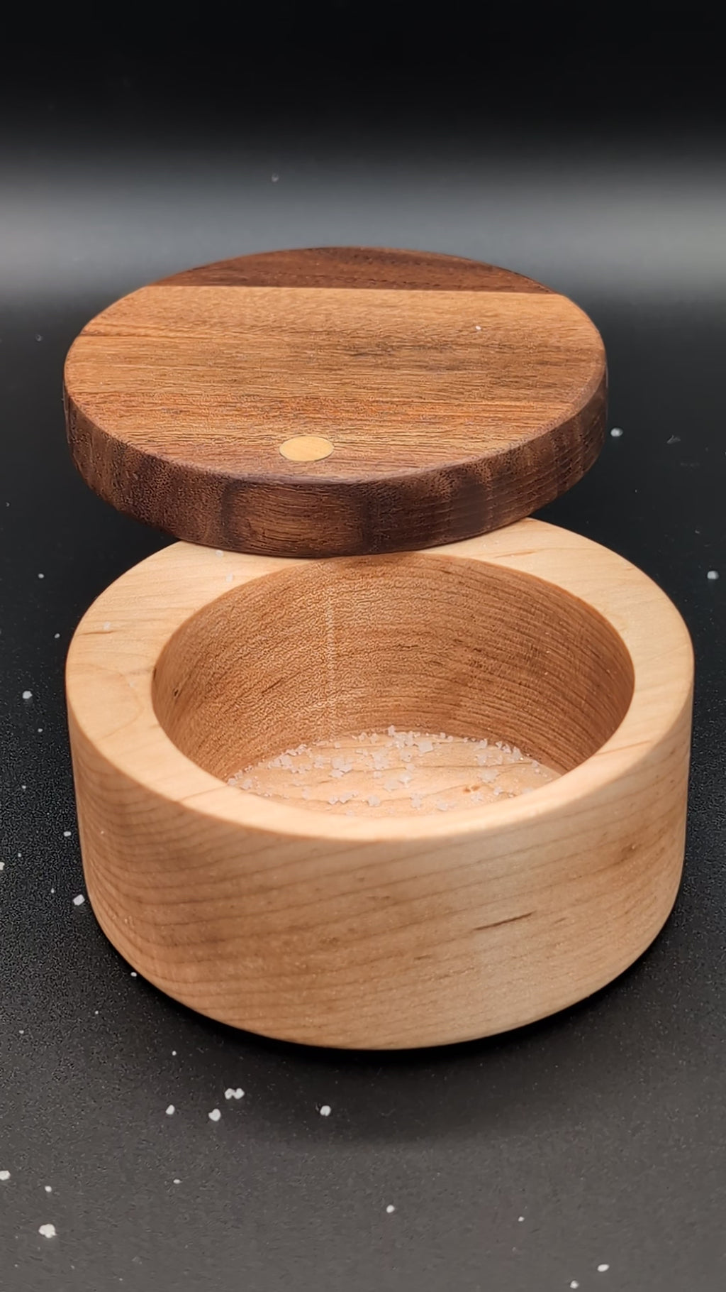 Main de sel / Salt Cellar