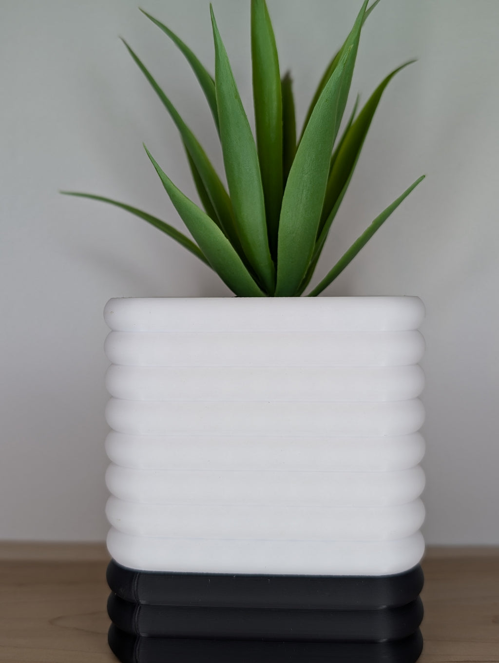 Square Planter / Pot Square