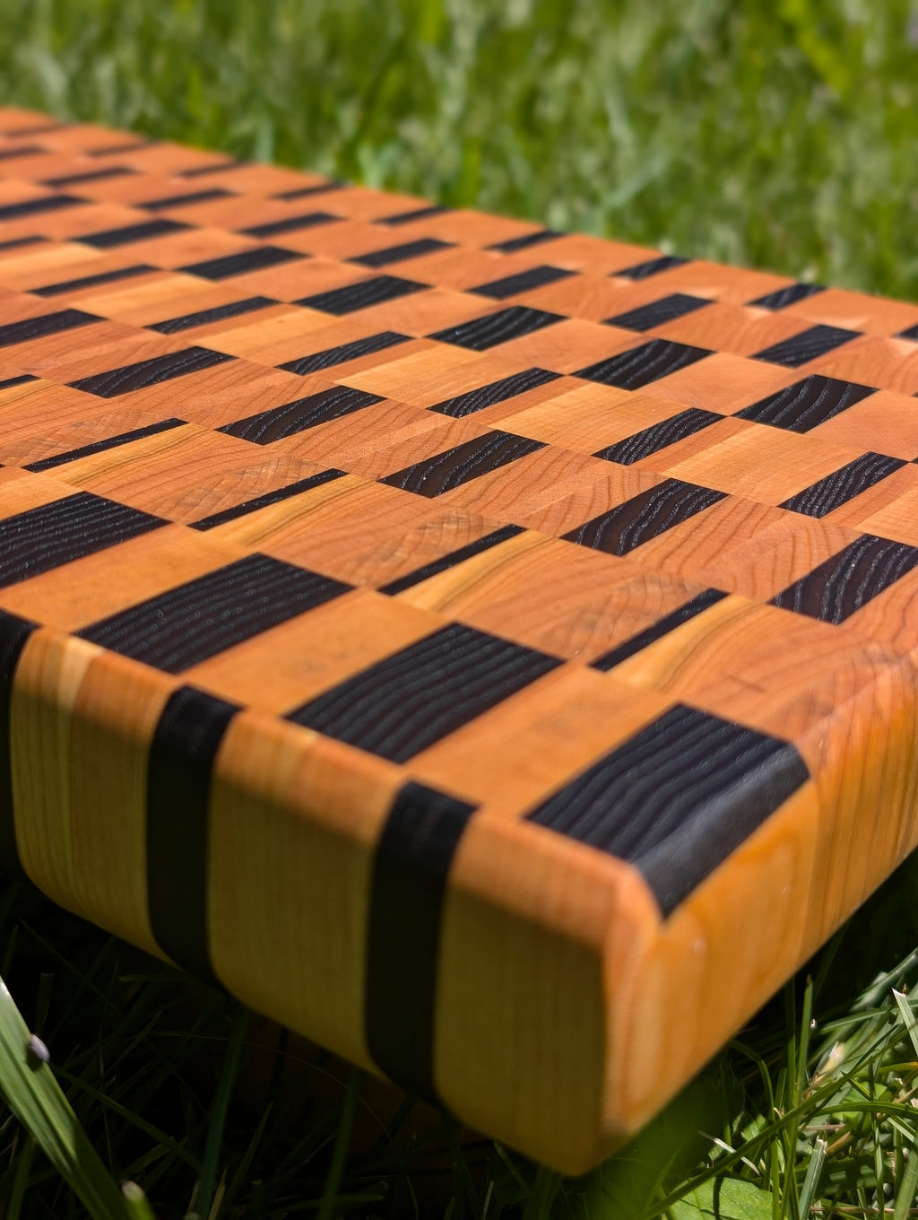 End Grain Board / Planche en bois debout