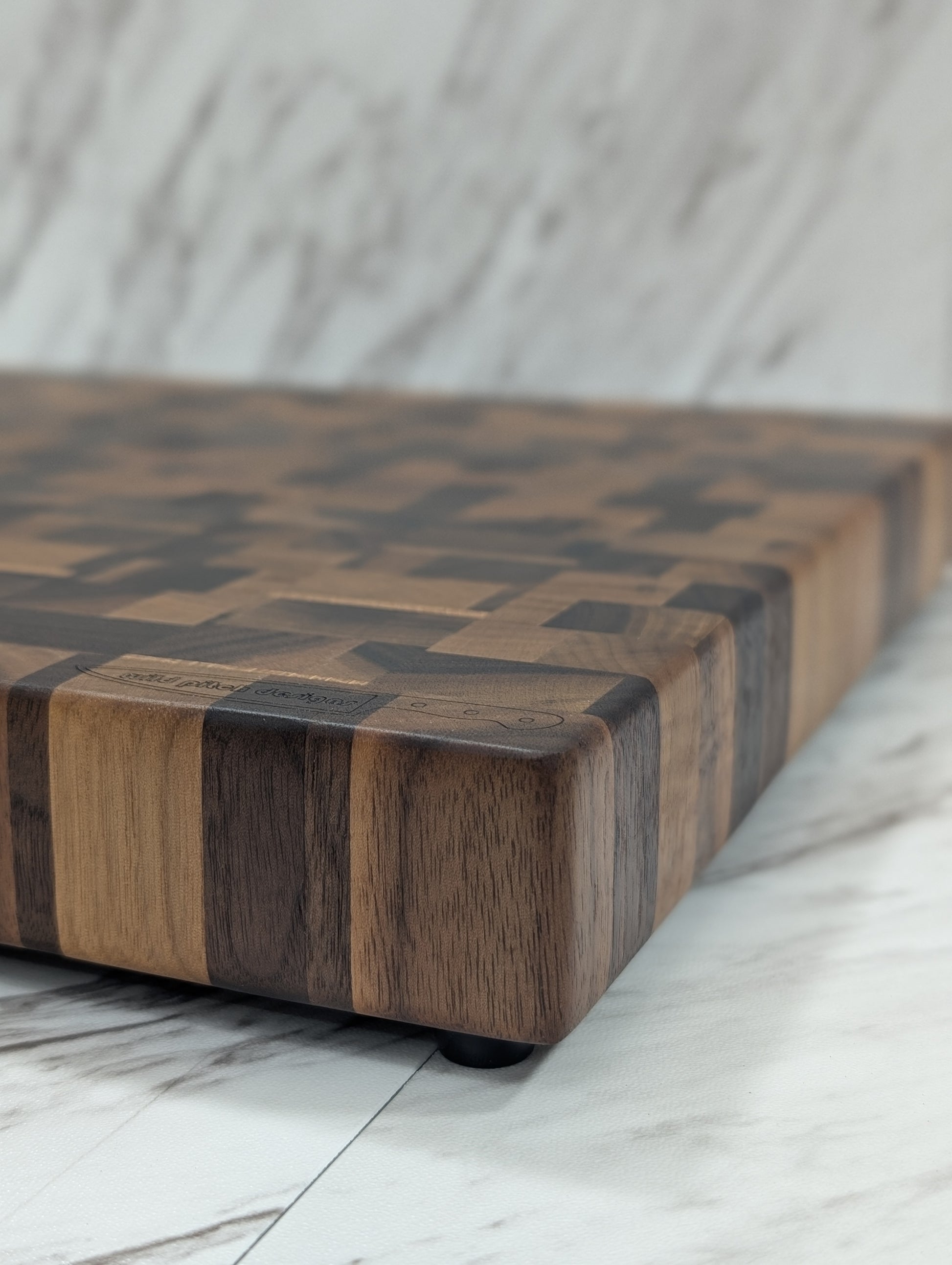 Planche en bois debout 090