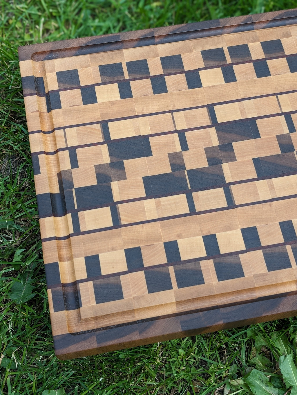 Planche à découper en bois debout / End Grain Cutting Board