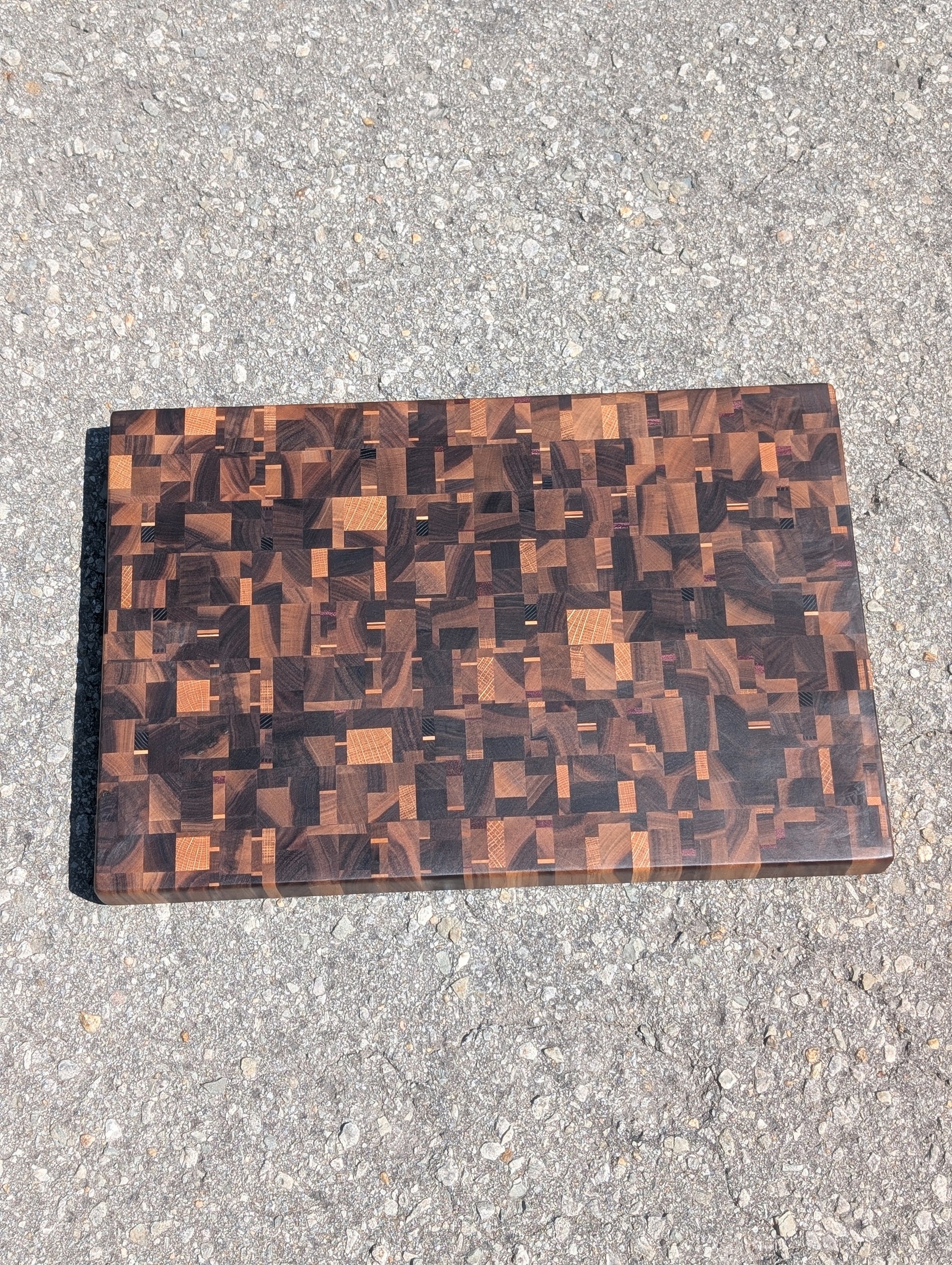 098 End Grain Cutting Board / Planche en bois debout 098