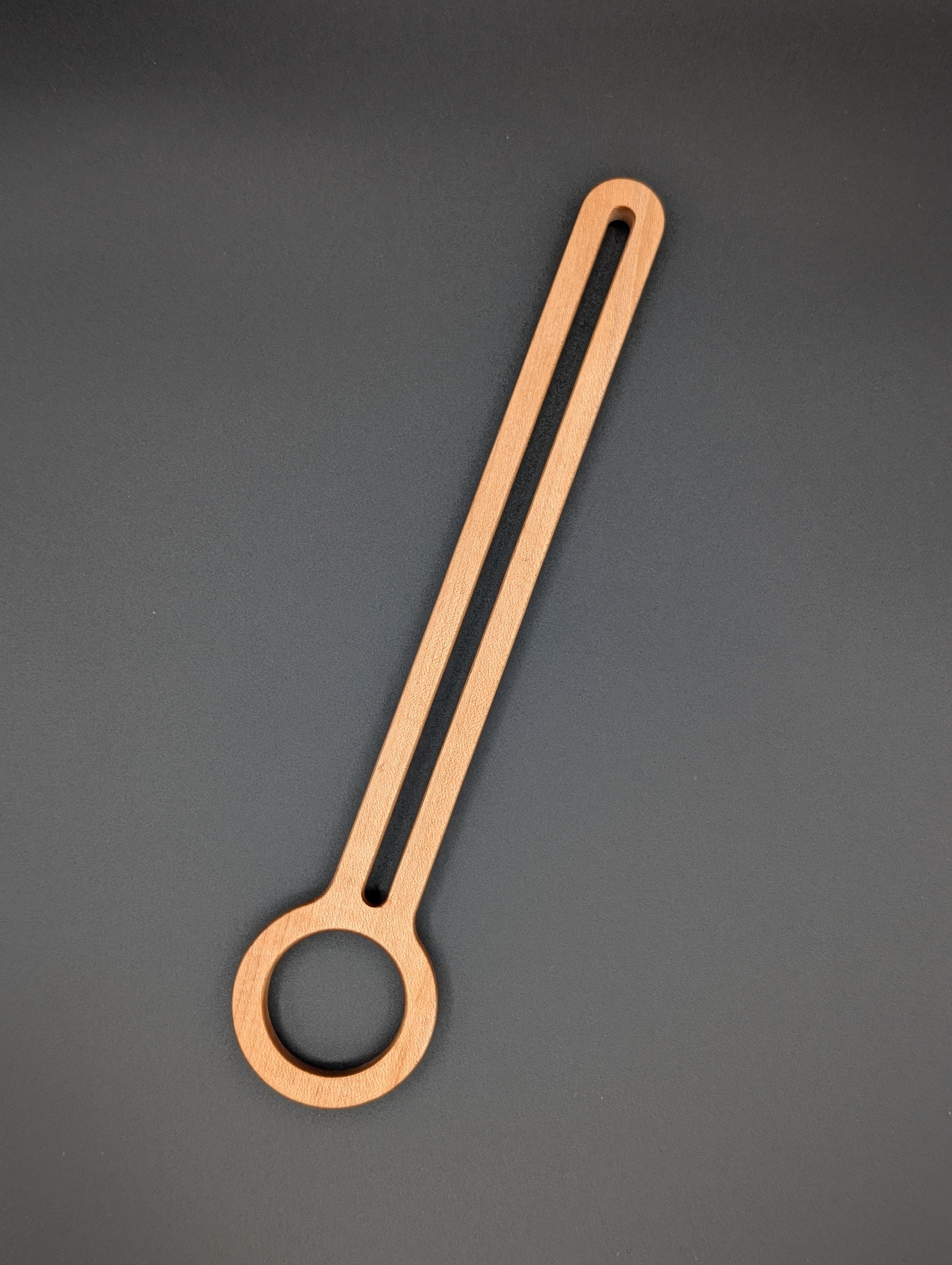 Fouet en bois / Wooden Whisk