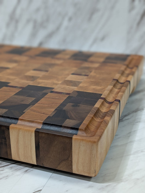 080 End Grain Cutting Board/ Planche en bois debout 080