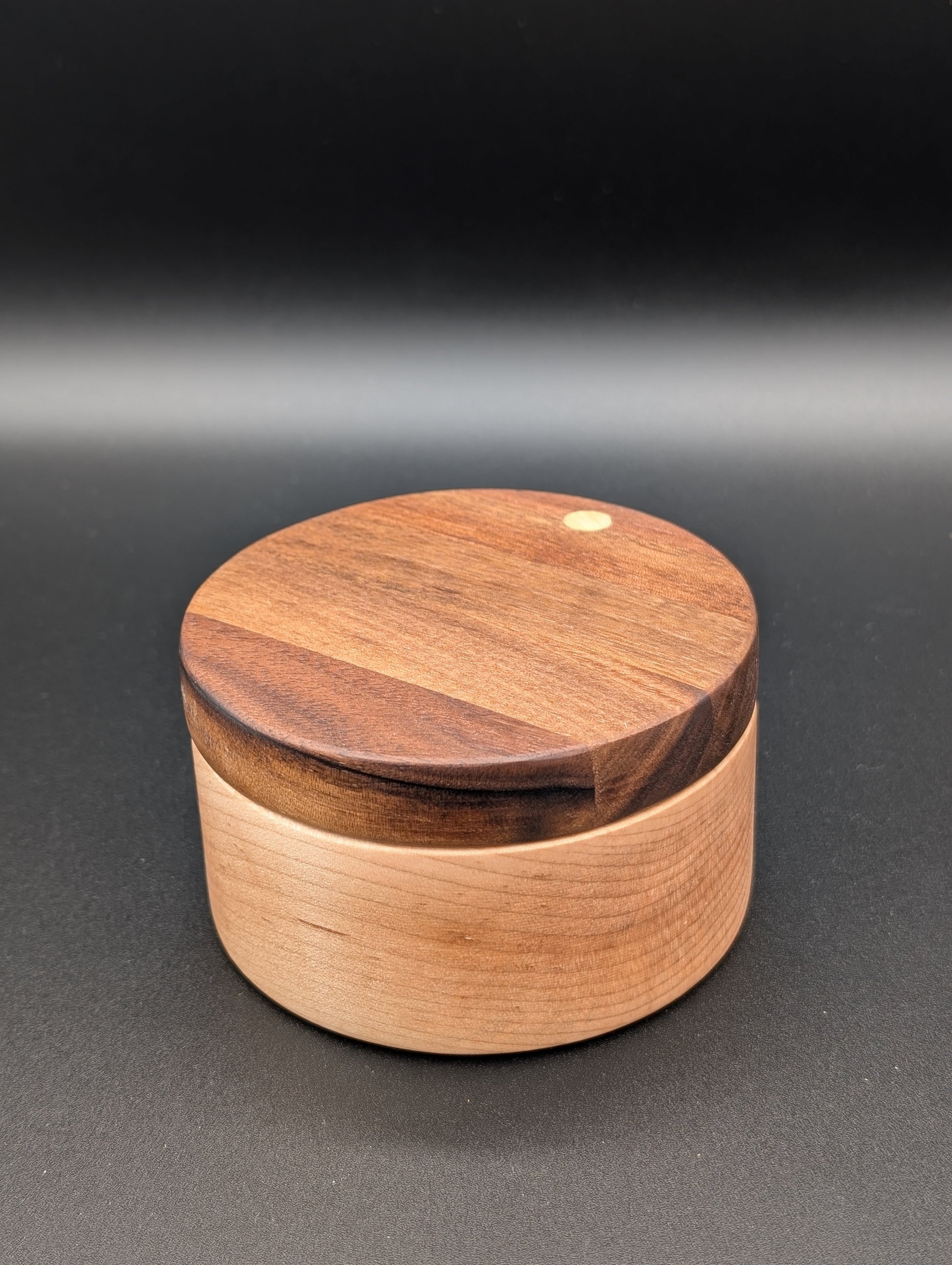 Main de sel / Salt Cellar