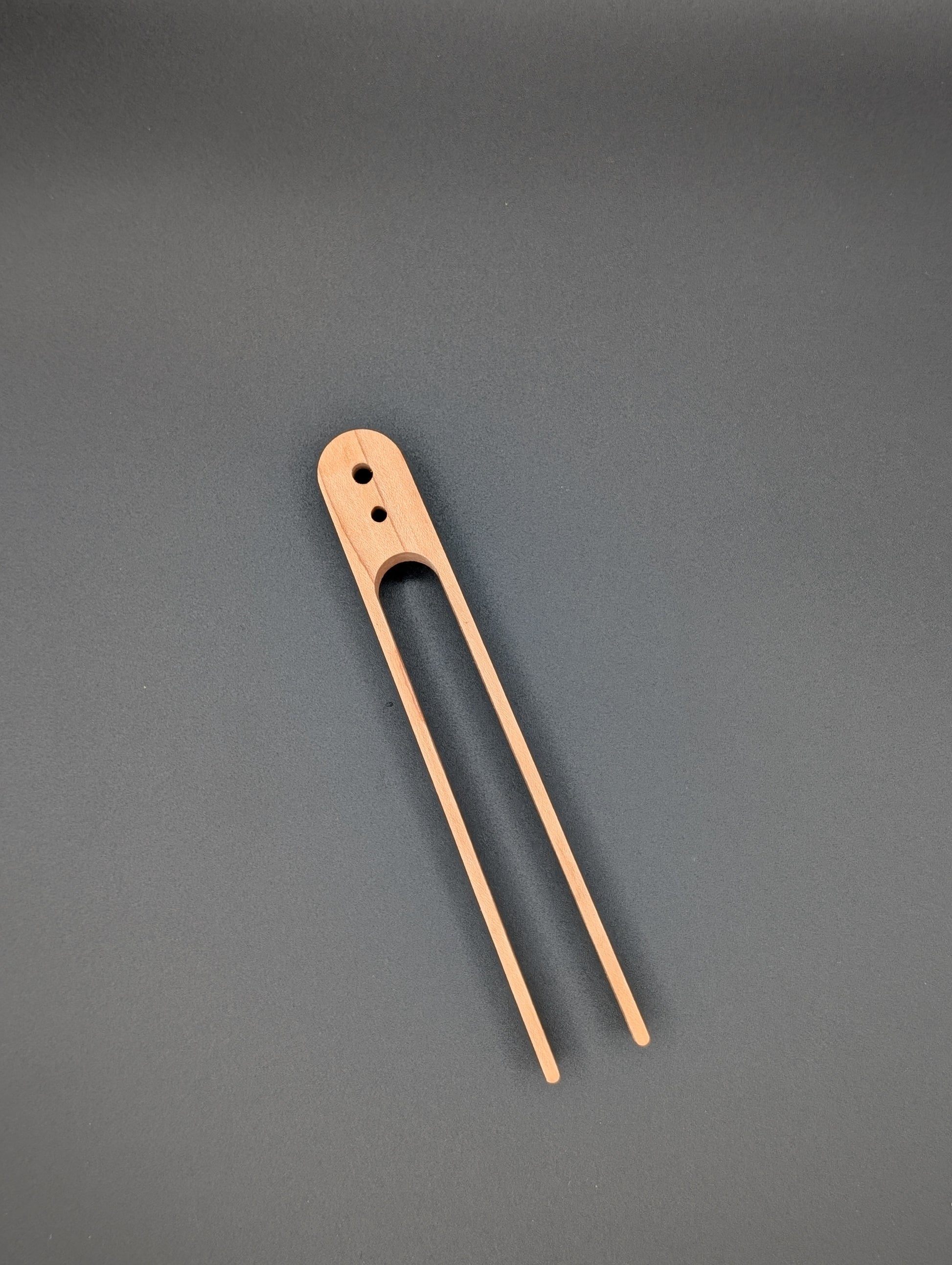 Pince en érable / Maple Tong