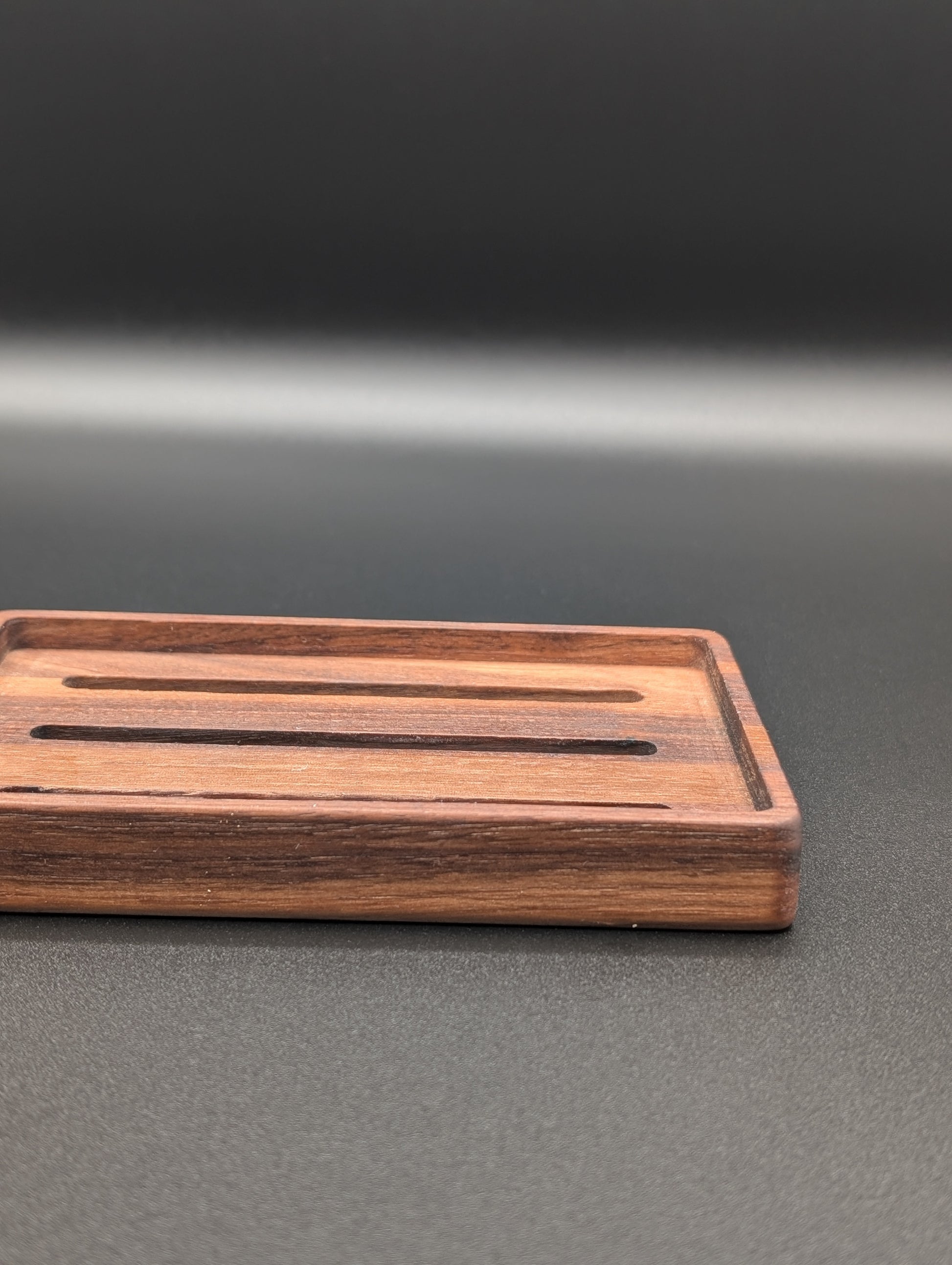Porte-savon en noyer / Walnut Soap Dish