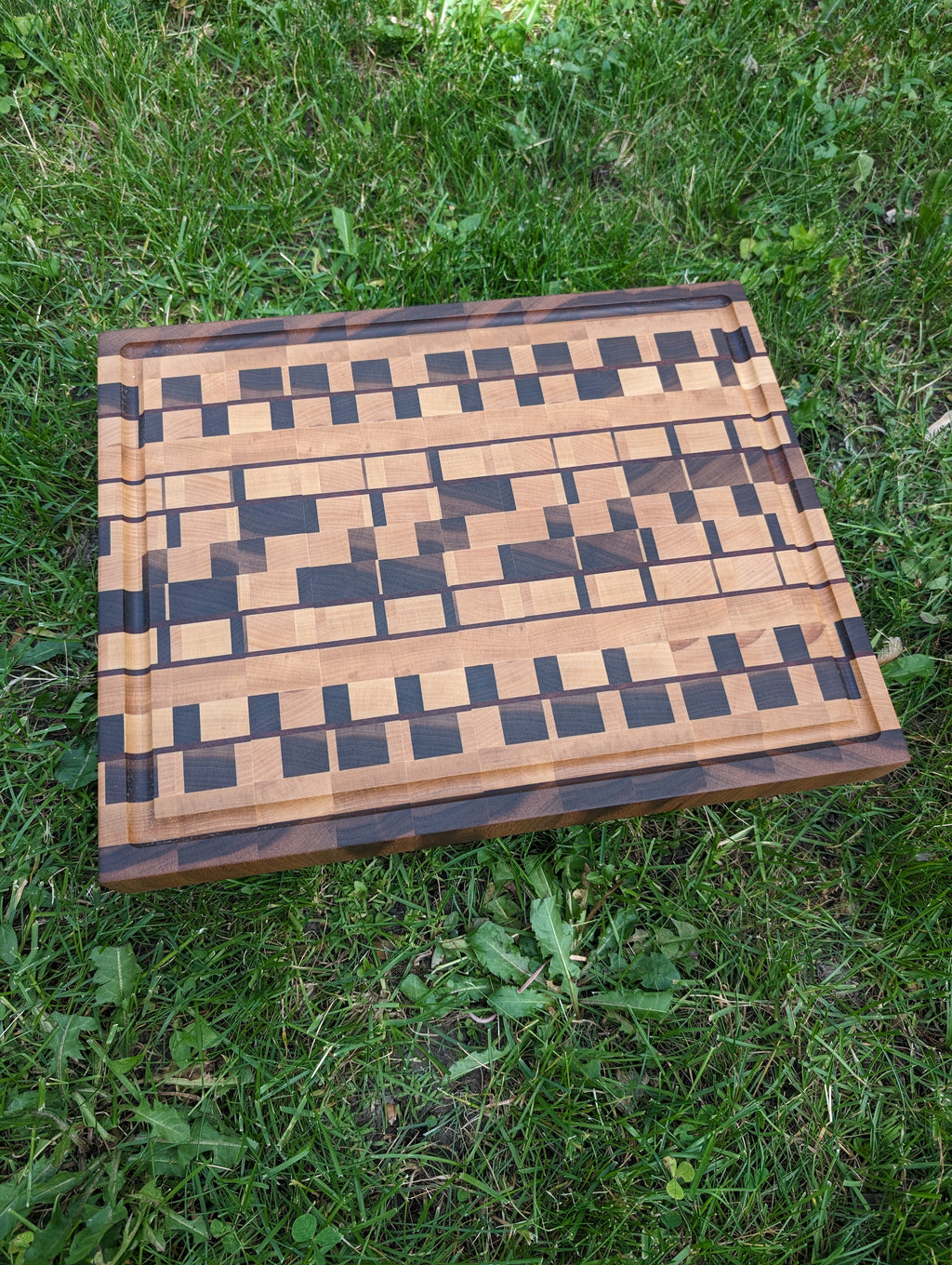 Planche à découper en bois debout / End Grain Cutting Board