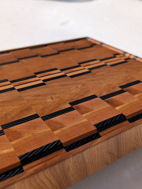 079 End Grain Cutting Board/ Planche bois debout 079