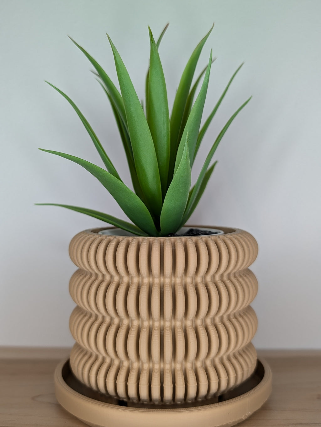 Cliff Planter / Pot Cliff