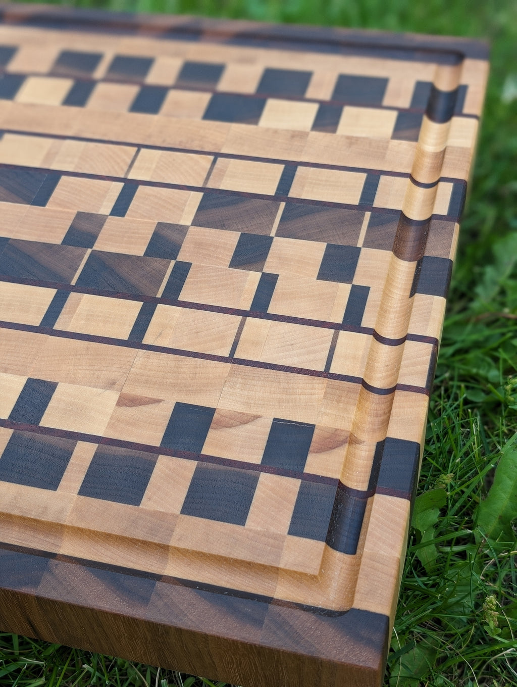 Planche à découper en bois debout / End Grain Cutting Board